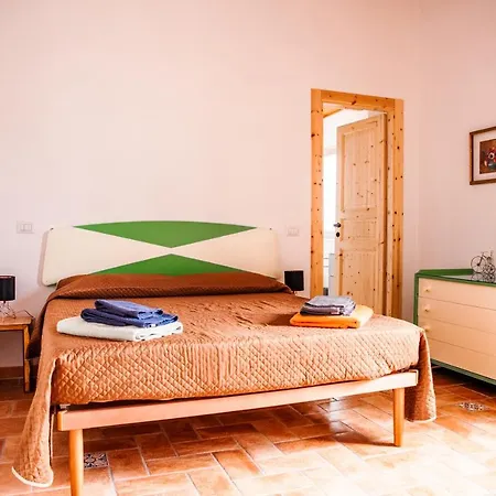 Bobo's House Bed & Breakfast 3*