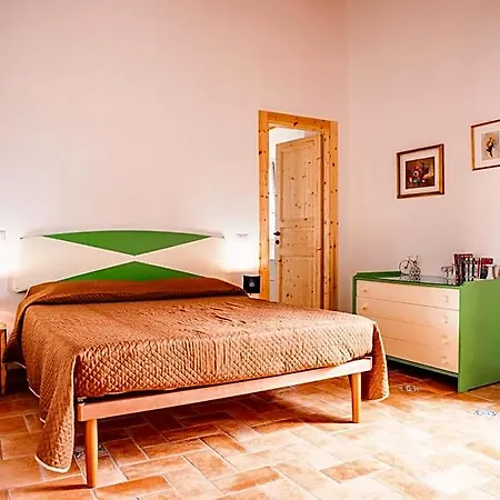Bobo's House Oda ve Kahvaltı Calasetta